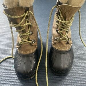 L.L. Bean Kids Boots in Brown and Black